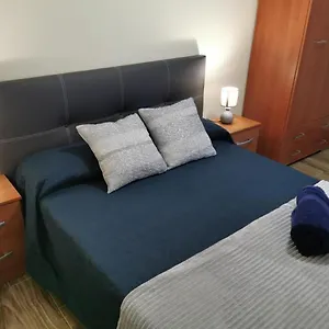 https://la-casa-azul-la-laguna-tenerife.tenerifehoteles.net