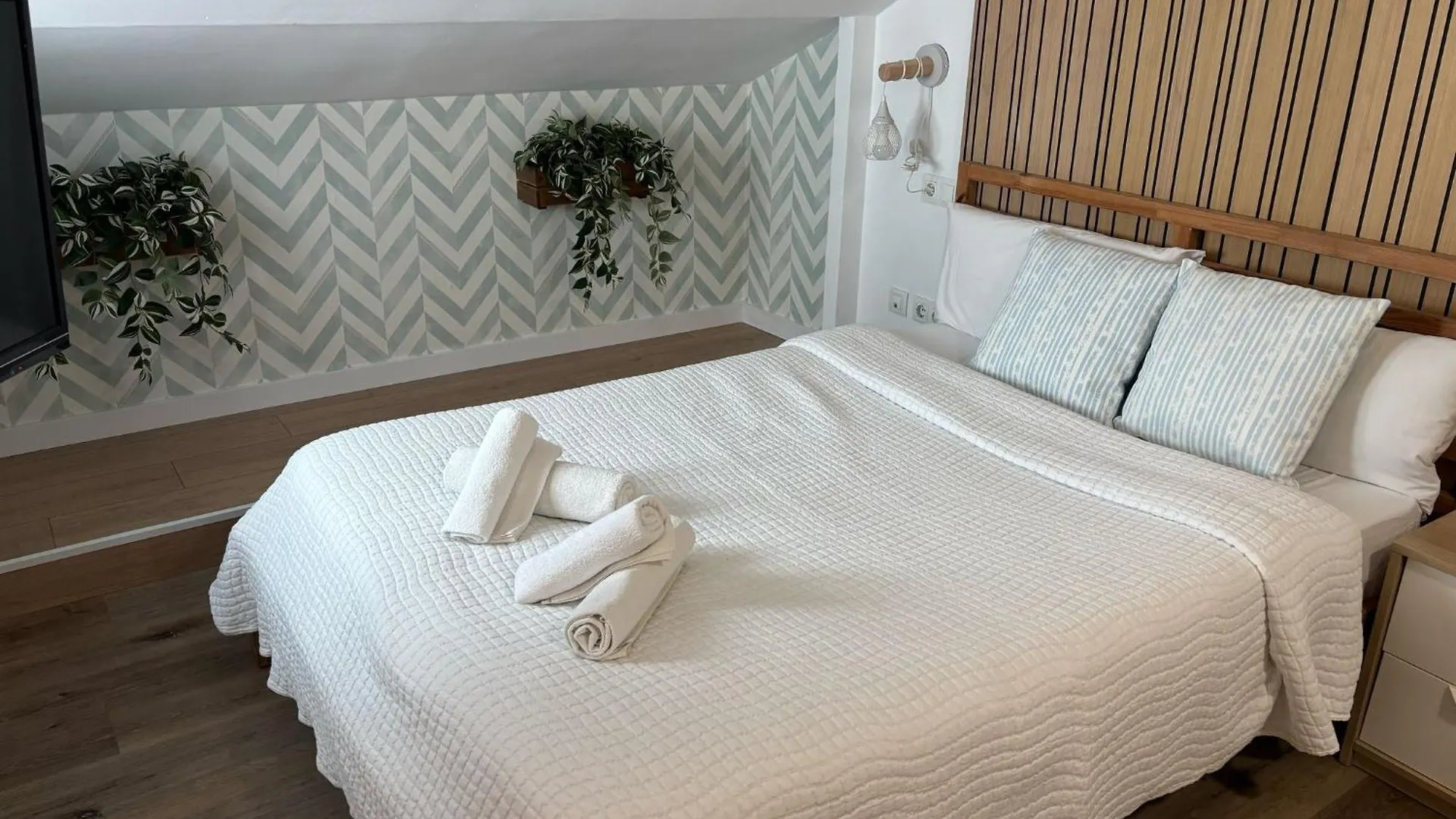 Wonderstays Apartamentos Maribel Malaga 0*,  Spain